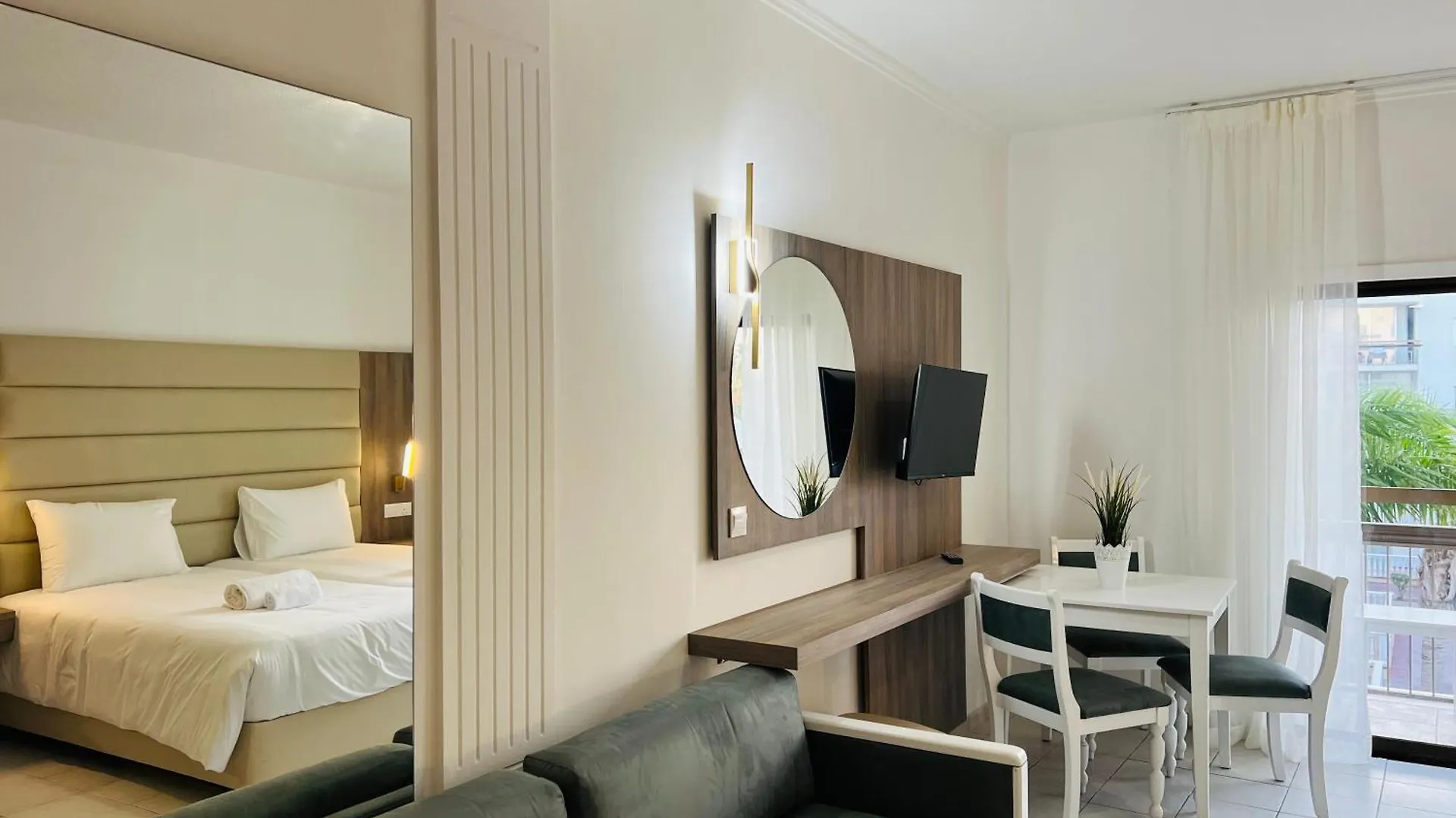*** Hotel apartamentowy Marlita Beach Hotel Apartments Protaras Cypr