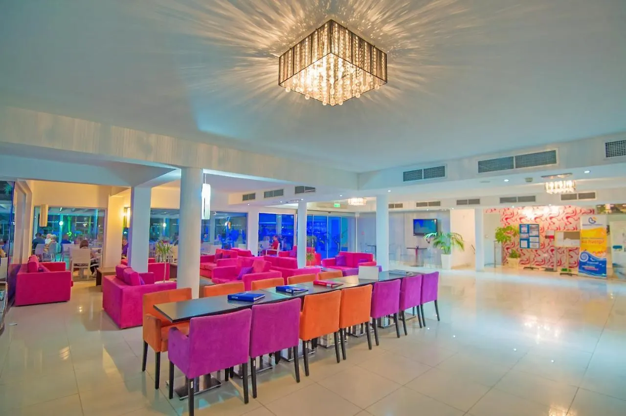 Marlita Beach Hotel Apartments Πρωταράς
