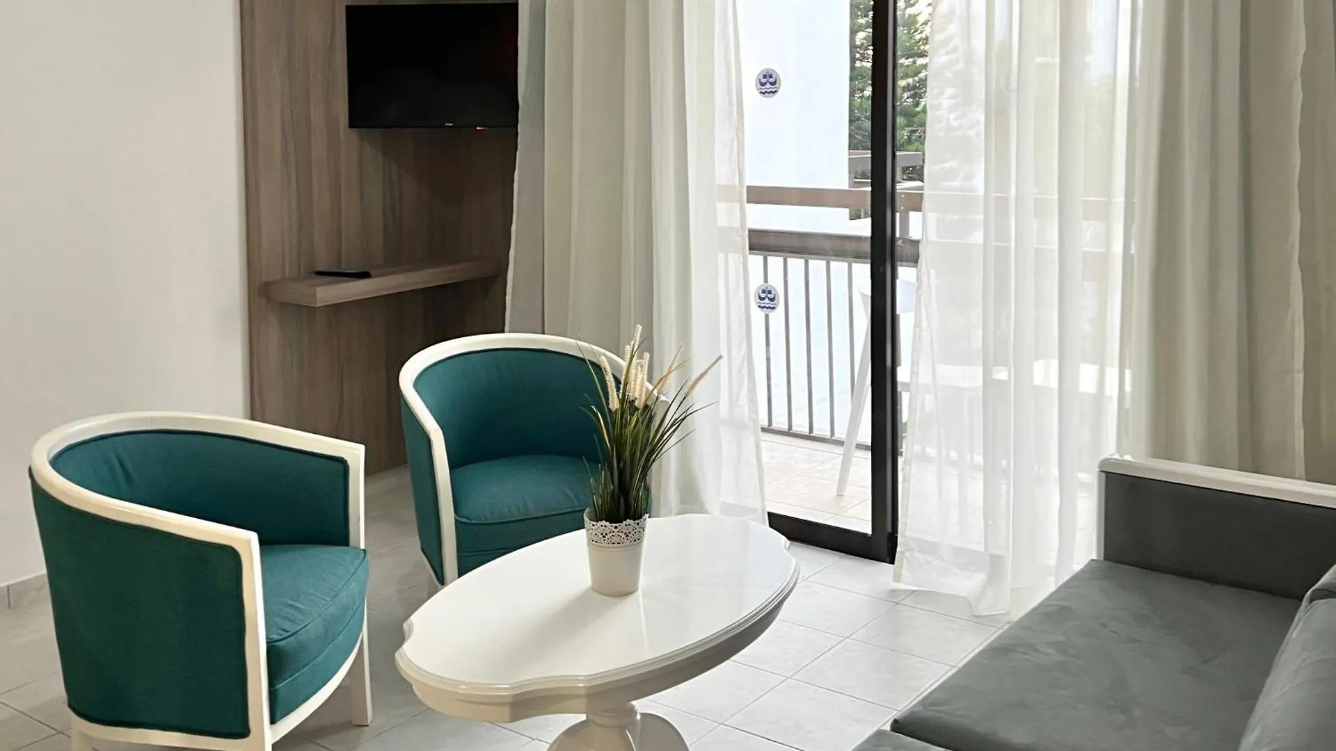 Ξενοδοχείο με διαμερίσματα Marlita Beach Hotel Apartments Πρωταράς