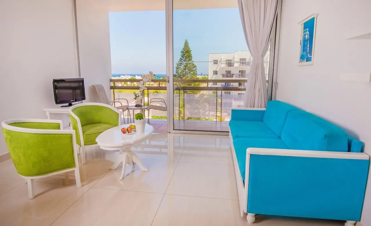 Marlita Beach Hotel Apartments Protaras 3*,